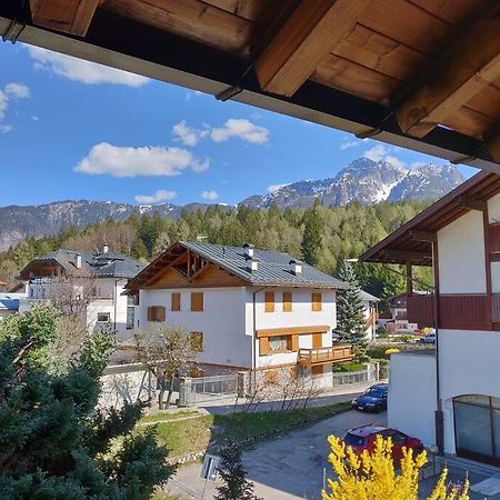 Appartamento Comodo E Curato Per Famiglie Пьеве-ди-Кадоре Экстерьер фото